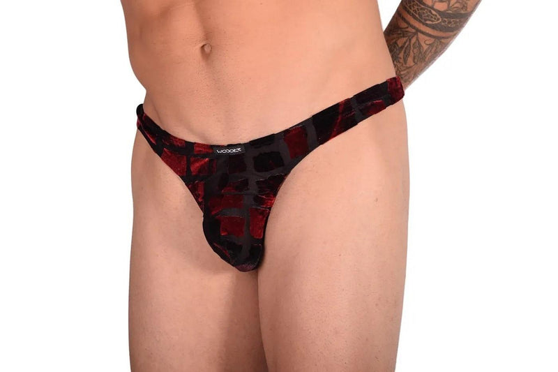XL WOJOER  Thongs Black & Red 321B57 2