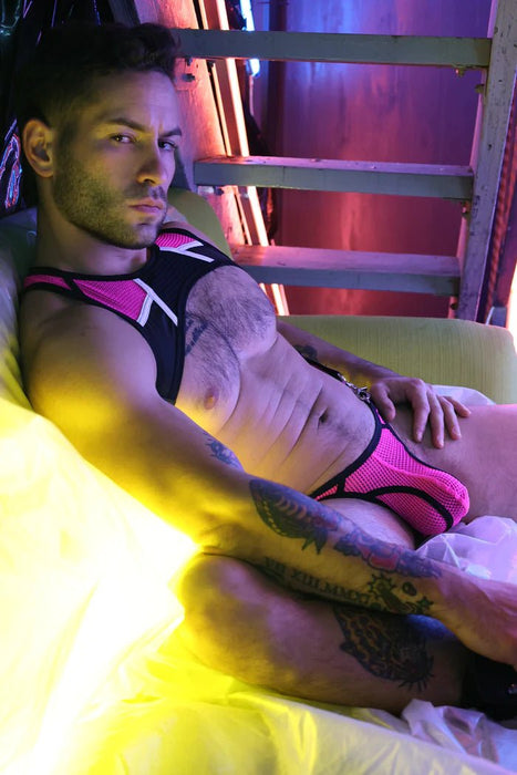 BREEDWELL Tanktop Neo Camo Tank - Harness Flesh Mesh in Neon Pink 151