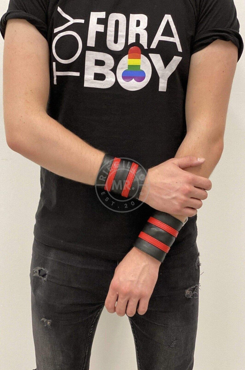 ( 1pc ) - MR. RIEGILLIO WRIST WALLET WITH DOUBLE RED STRIPE - SexyMenUnderwear.com