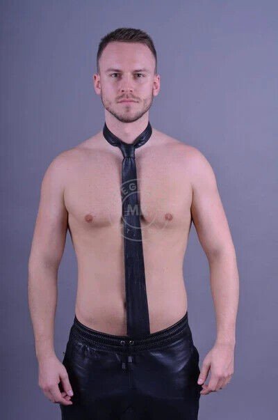 MR. RIEGILLIO Classic Black Leather Tie - SexyMenUnderwear.com
